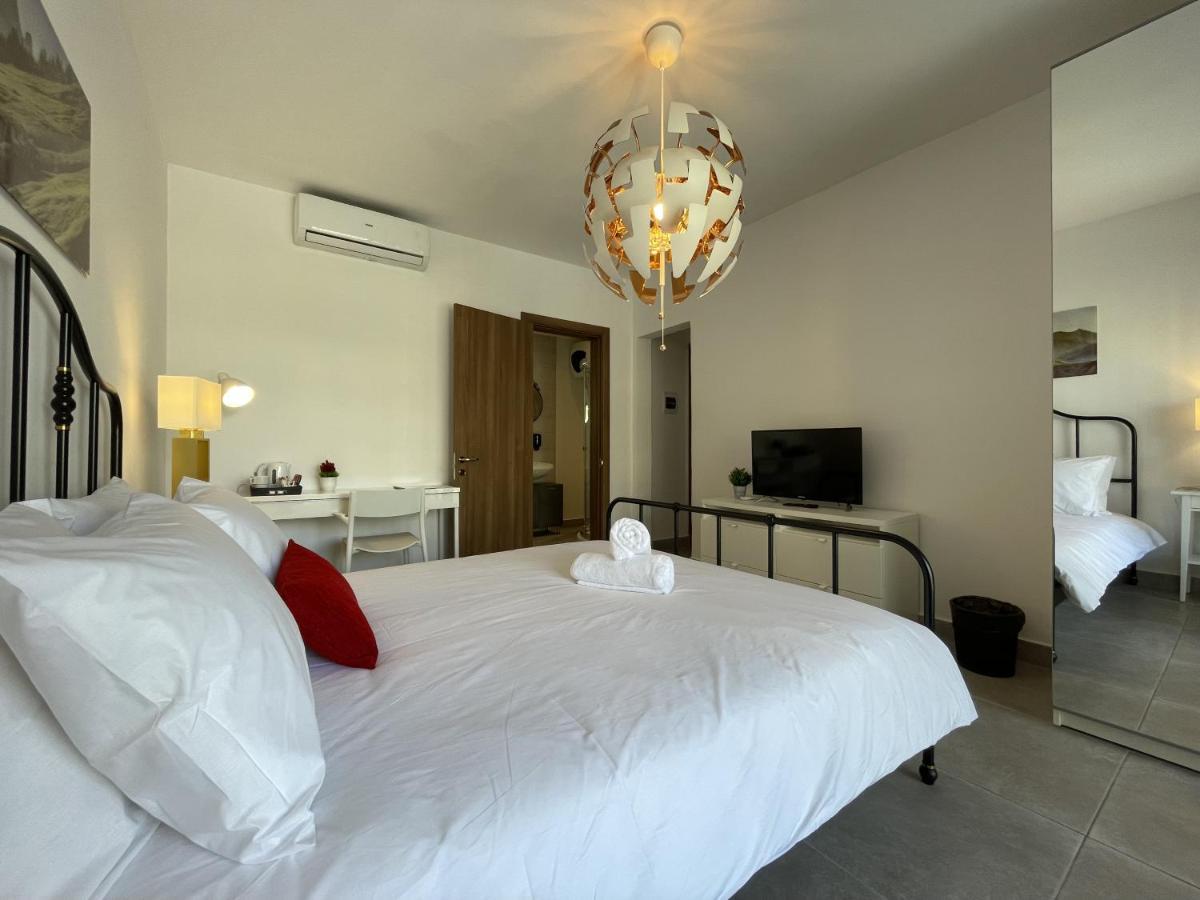 Casa Leon Malta Hotel San Ġiljan Kültér fotó